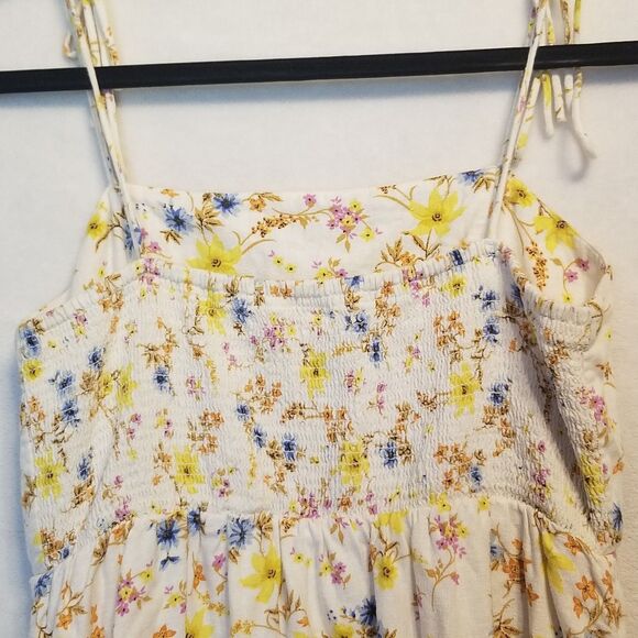 Old Navy Small Yellow Floral Sundress Smocked Back Tie Straps Linen Blend Boho - Picture 4 of 10